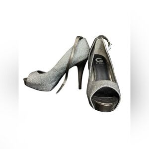 G by Guess Silver Glitter Peep Toe Ankle Strap Heels | Size 11